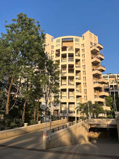 Shared Room for  In 2 BHK  In Swiss County L Building In  Pimpri-chinchwad