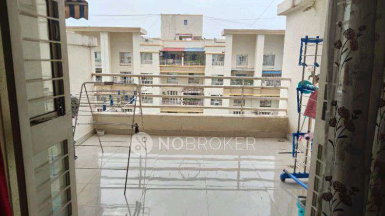2 BHK Flat In Daffodils for Rent  In Pimple Saudagar, Pune