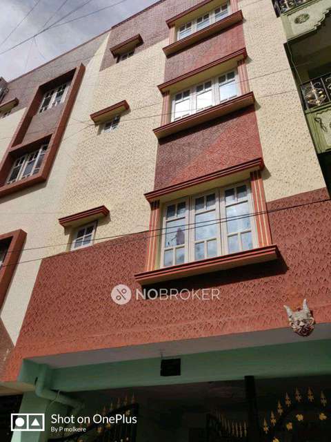 Single Room for  In 4 BHK  In Anugraha  In Btm 1st Stage 