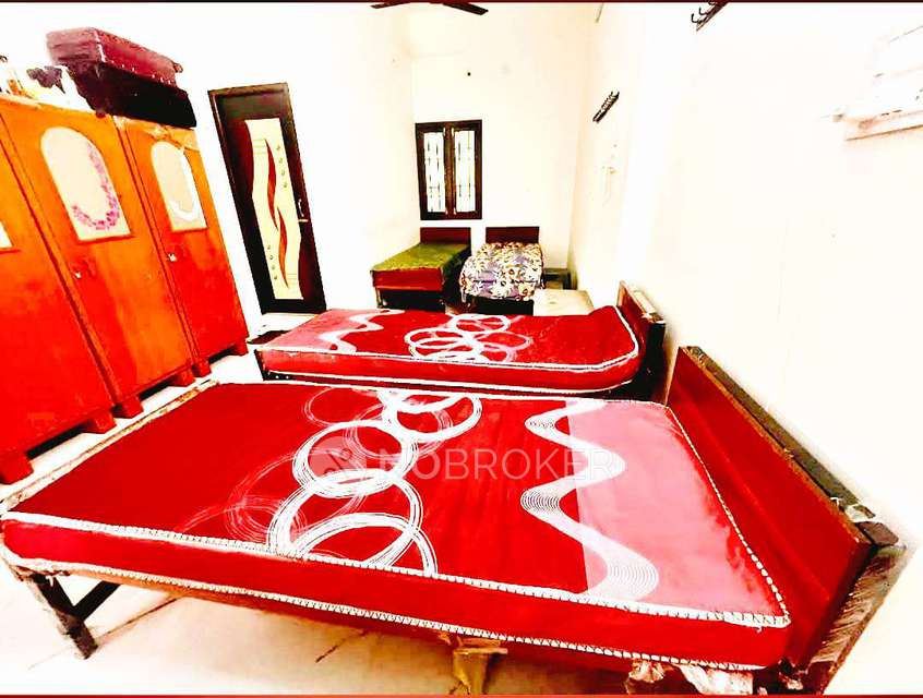 PG for Boys in Karapakkam