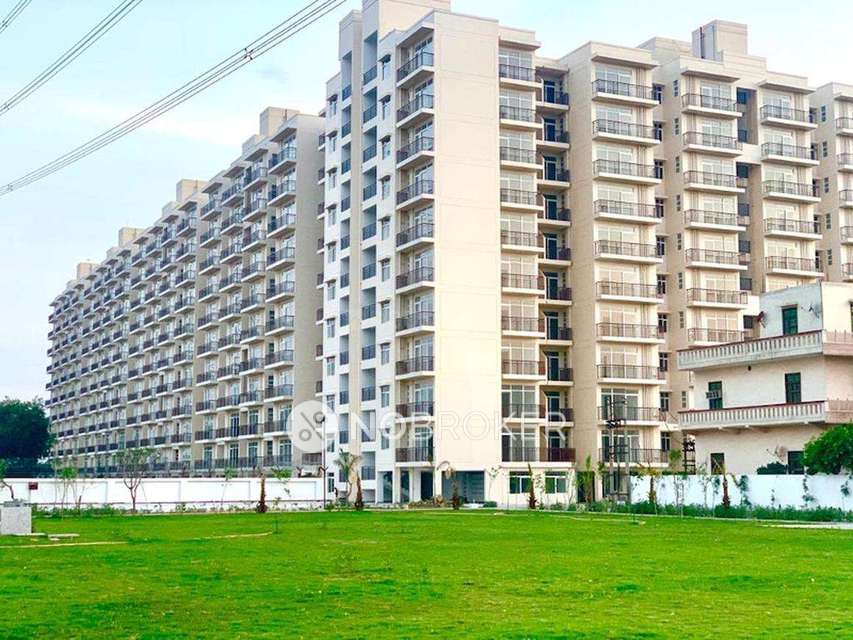 1 BHK Flat In Avl 36 For Sale  In Sector 36
