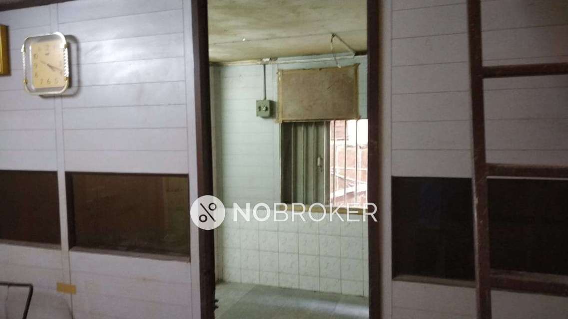 Godown/Warehouse in Bharath Nagar, Mumbai for sale 