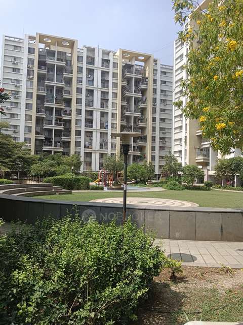 Single Room for Female In 3 BHK  In Pride Aashiyana In Lohegaon