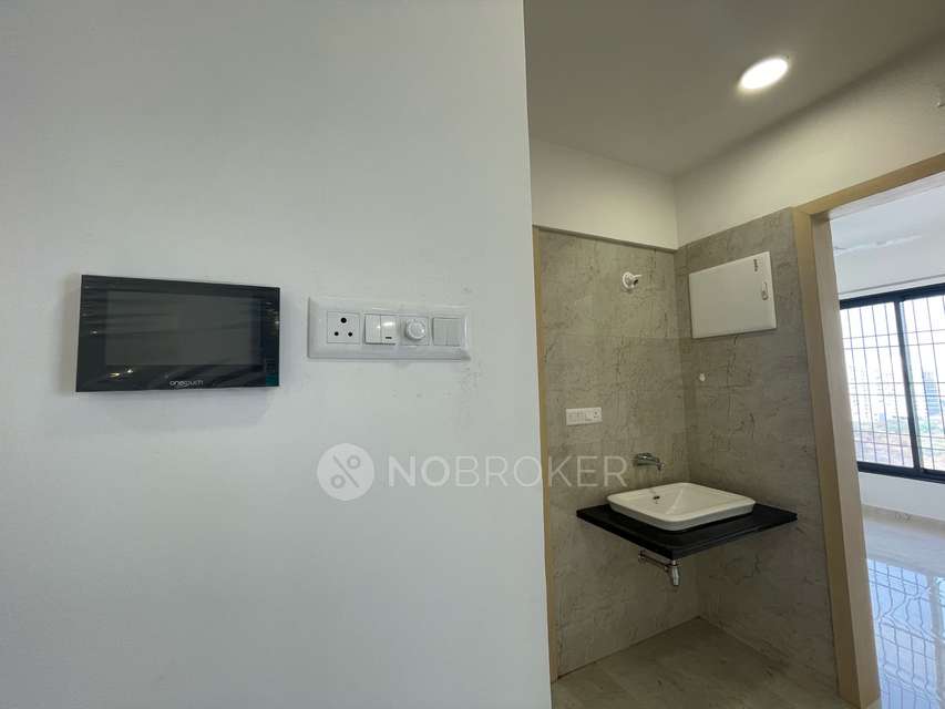 2 BHK Flat In Rama Metro Life Maxima Residences for Rent  In Rama Metro Life Maxima Residences