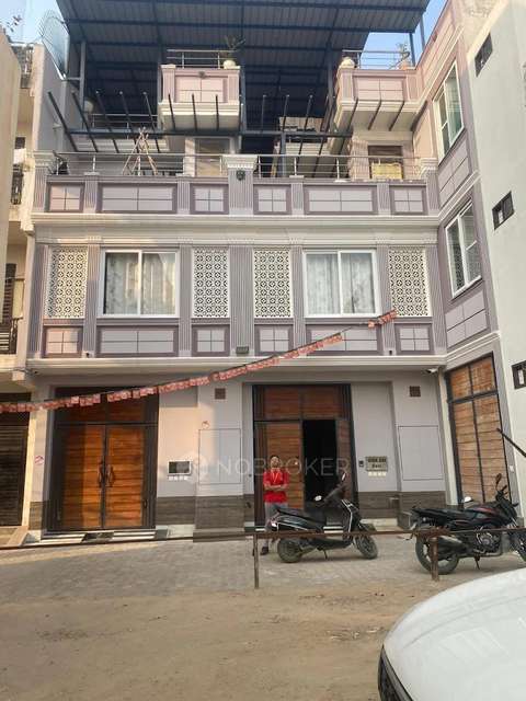 1 BHK Flat In Ramannand Apartment  for Rent  In Near Palam Vihar
