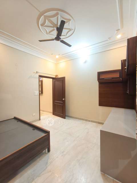 1 BHK Flat In Ramannand Apartment  for Rent  In Near Palam Vihar