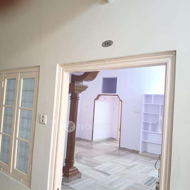 2 BHK Flat In Moosarambagh  For Sale  In Moosarambagh