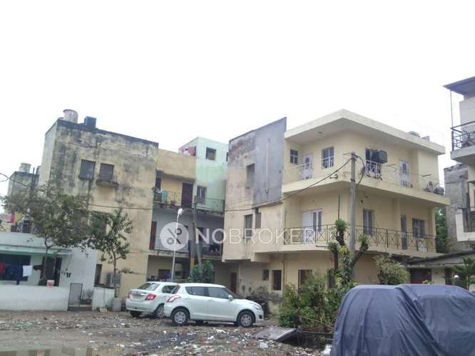 Shared Room for Female In 1 BHK  In Shiv Shakti Apartments In Sector 71