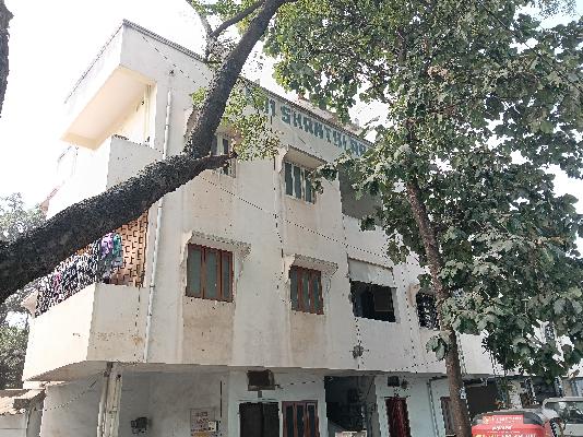 1 BHK Flat In Shanthi Apartment For Sale  In Anandbagh,