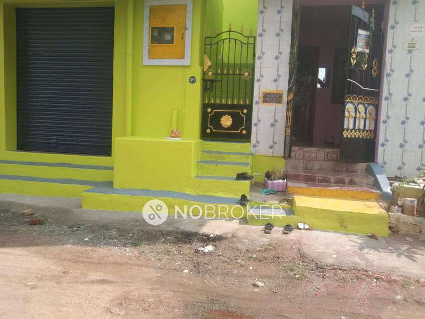 2 BHK Flat In Jayenthi Court for Rent  In Silvian Colony