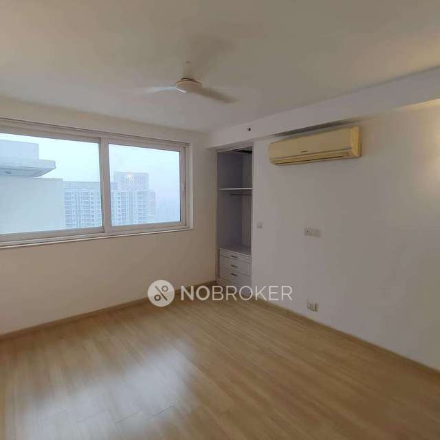 4 BHK Flat In Dlf Park Place For Sale  In Sectro 54