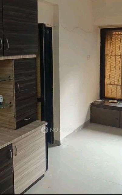 1 BHK Flat In Jubilee Manor, Versova, Mumbai for Rent  In Kalsekar Hospital Versova