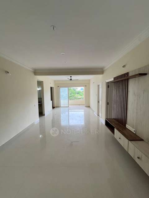 Single Room for Female In 3 BHK  In Sunlight Apartment In Junnasandra