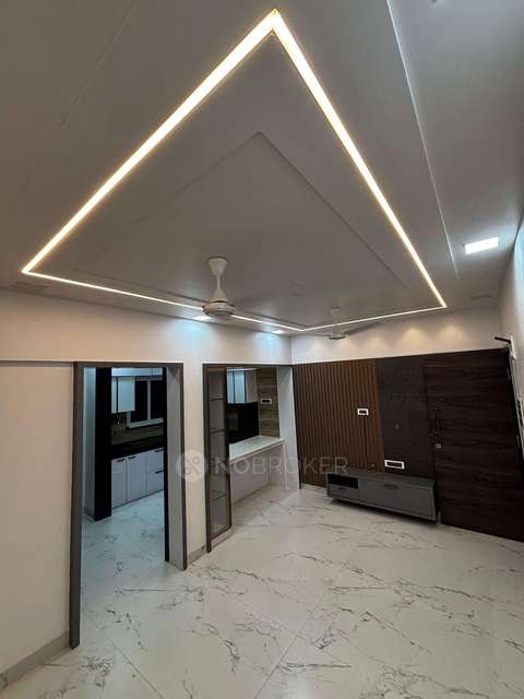 1 BHK Flat In Sadanand Aprtment for Lease  In Borivali West