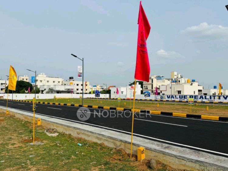 Plot For Sale  In Serasa Eminent In Kattangulathur Railway Station