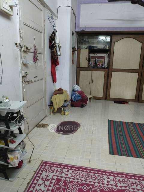 1 BHK Flat In Govinda Apartment for Rent  In Goregoan West