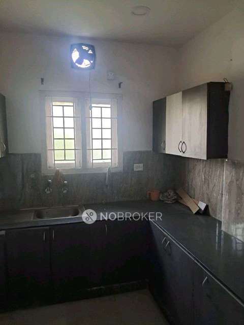 Office Space in Saligramam, Chennai for Rent 