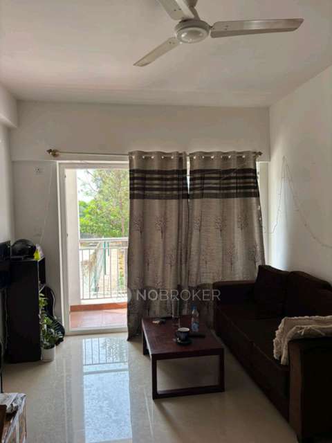Single Room for Female In 2 BHK  In Vasathi Avante In Rachenahalli