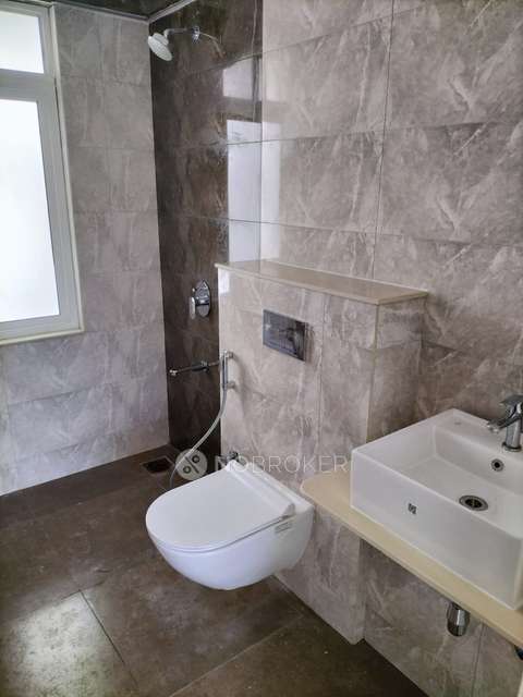 2 BHK Flat In Kolte Patil Little Earth for Rent  In Kiwale