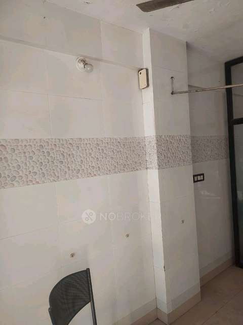 Shop in Navapada, Mumbai for sale 