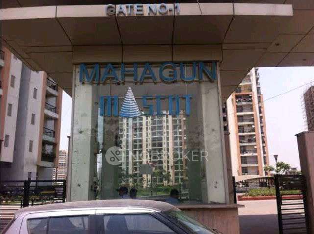 2 BHK Flat In Mahagun Mascot For Sale  In Crossings Republik