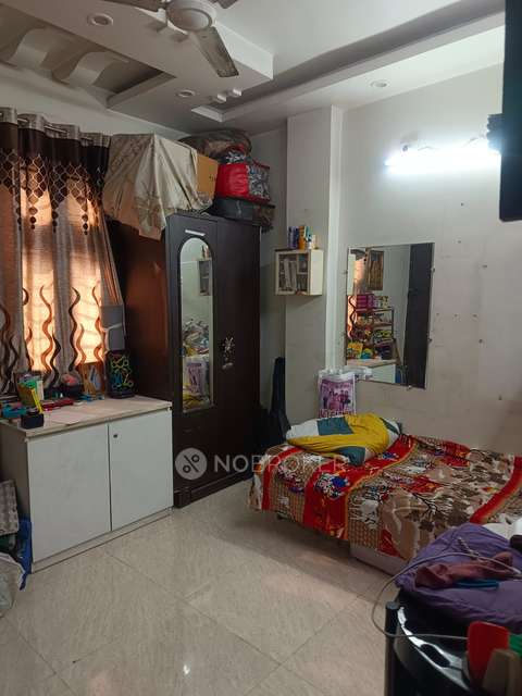 3 BHK Flat In R.w.a. Nand Ram Park, Uttam Nagar For Sale  In Uttam Nagar