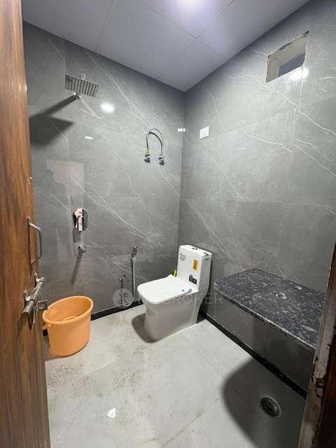 PG for Girls in Gali No 1 Naya Bans Sector 15 Noida