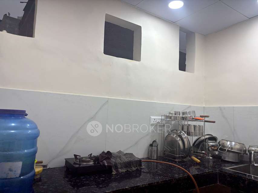 PG for Girls in Gali No 1 Naya Bans Sector 15 Noida