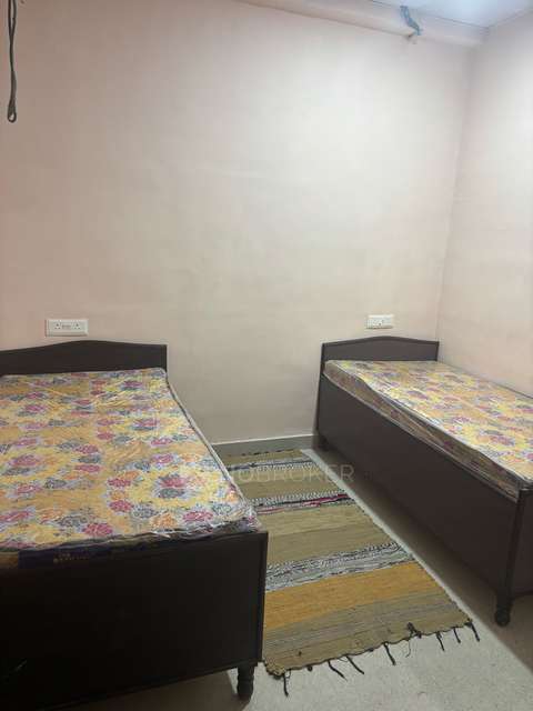 PG for Girls in Gali No 1 Naya Bans Sector 15 Noida