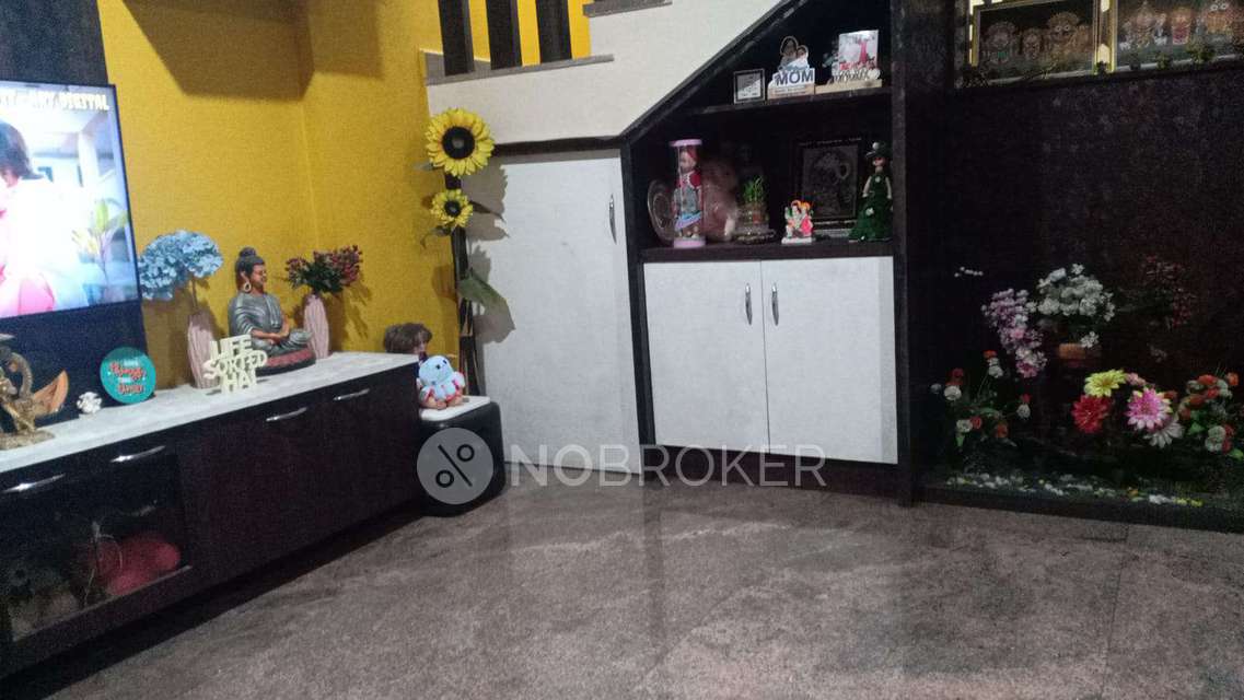 2 BHK Flat In Fortune Pinewoos  Only Veg for Rent  In Orchid International School