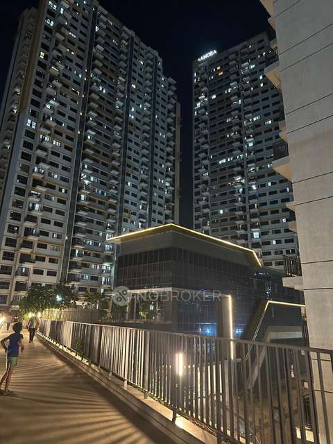 2 BHK Flat In Amanora Gold Towers for Rent  In  Amanora Park Town, Pune