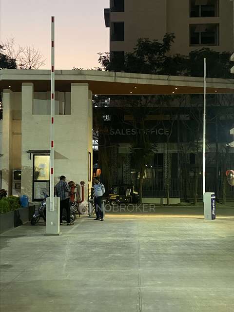 Single Room for Male In 2 BHK  In Mundhwa