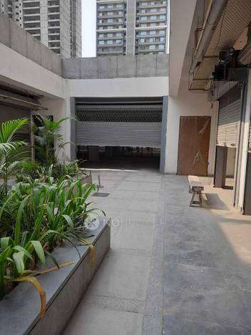 Shop in Sector 43, Noida for sale 