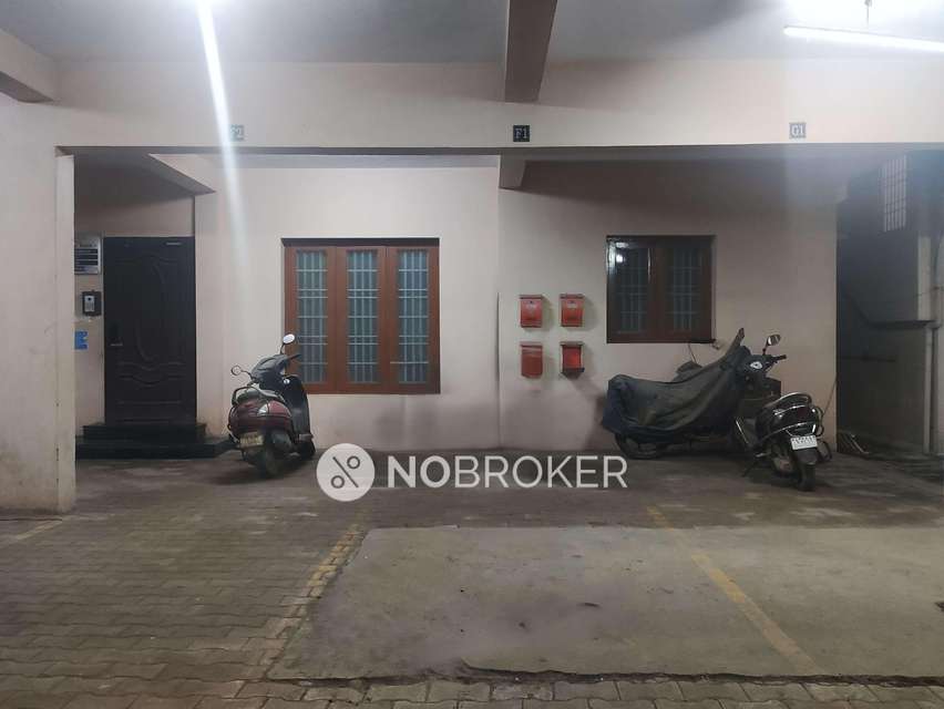 3 BHK Flat In Green Court For Sale  In Medavakkam