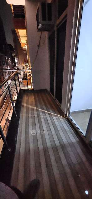 Single Room for Female In 2 BHK  In Royal Residencies In Sector 73