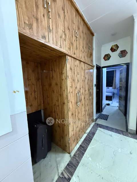 2 BHK Flat In Bi Block Shalimar Bagh For Sale  In Delhi