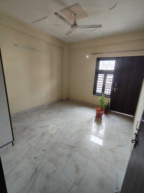 2 BHK Flat In Shri Ram Apartment for Rent  In Shiv Mandir Road