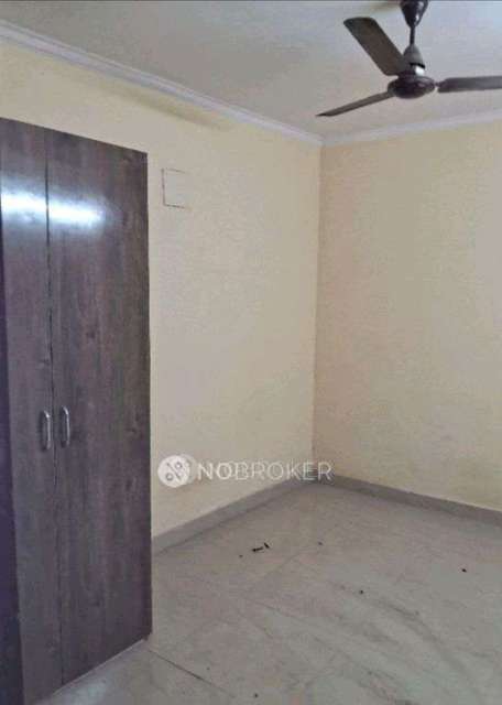 1 RK House for Rent  In Rajendra Park, Sector 105