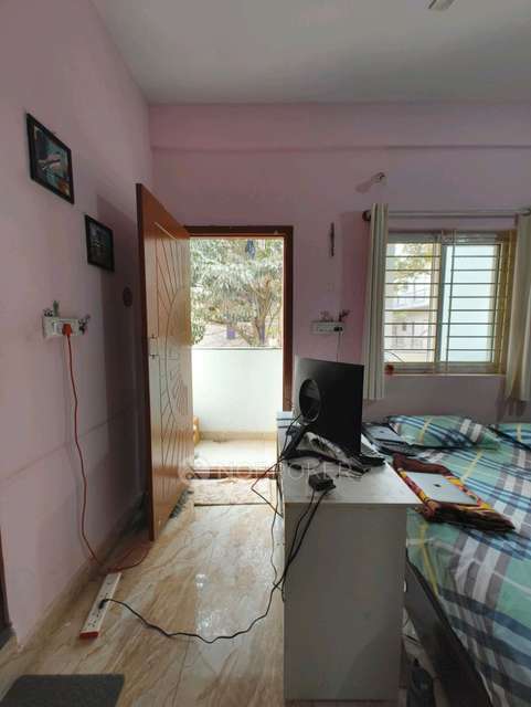 Single Room for Female In 2 BHK  In Casa Mia Homes, Electronic City Phase 1 In Electronic City