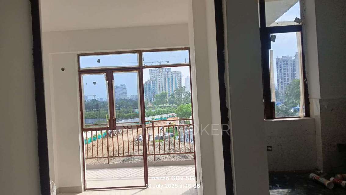 3 BHK Flat In Global Heights  For Sale  In Sector 89