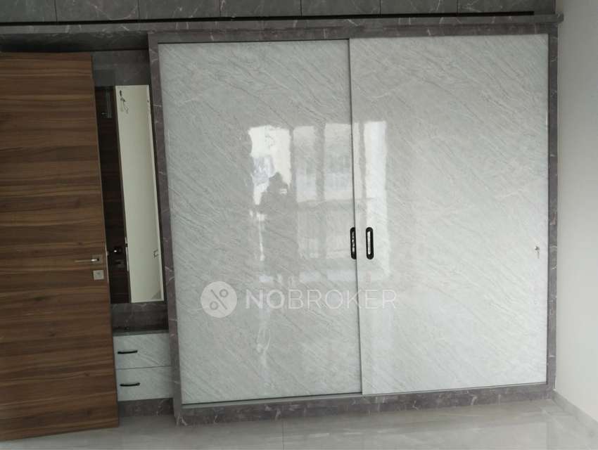 2 BHK Flat In Capitol The Park Side for Rent  In Nalagandla