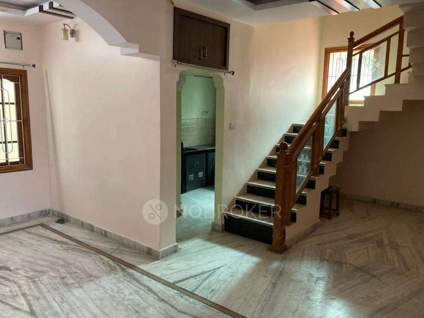 4 BHK Flat for Rent  In Mansoorabad, 