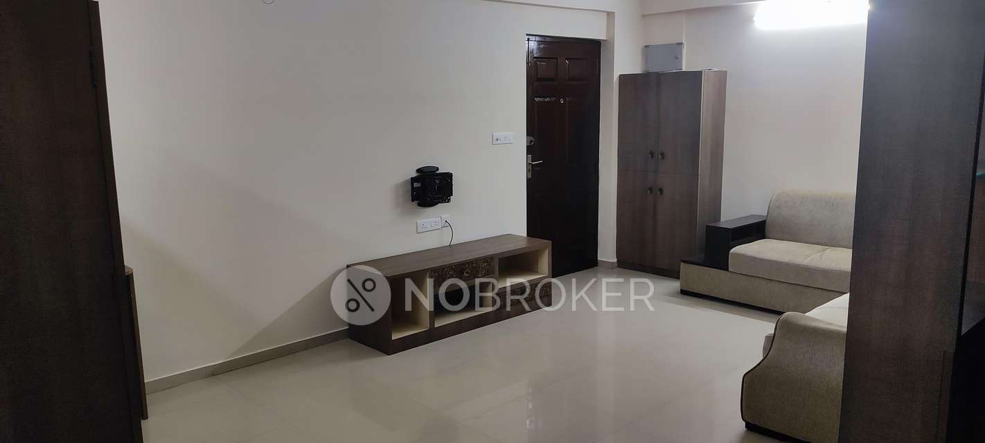 2 BHK Flat In Saroj Whitesands Apartment, Ring Road, Bangalore For Sale  In Ring Road, Bangalore