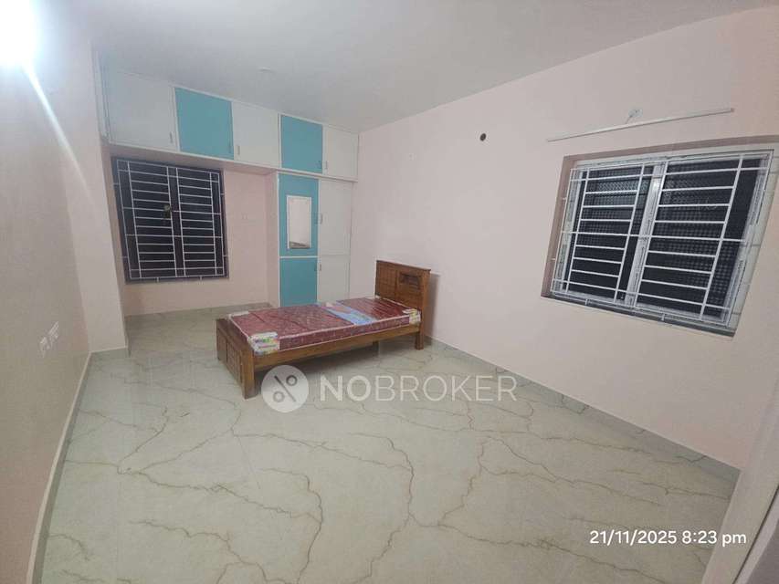 PG for Boys in Pallikaranai