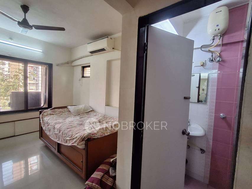 1 BHK Flat For Sale  In Ghatkopar East