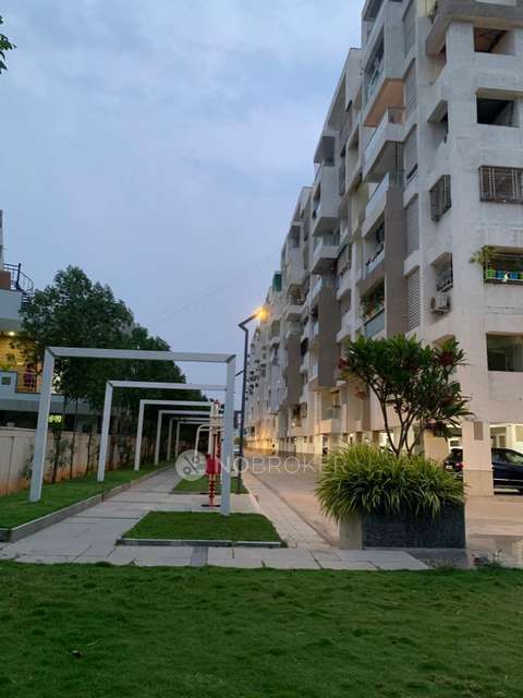 2 BHK Flat In Tnr Sulakshana, Laxmi Narashima Puram Colony For Sale  In Laxmi Narashima Puram Colony