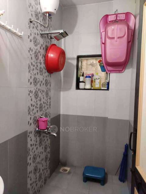Single Room for Male In 2 BHK  In Tingre Nagar