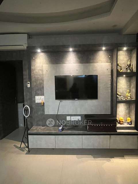 PG for Girls in Ek Murti Chowk Noida Extension