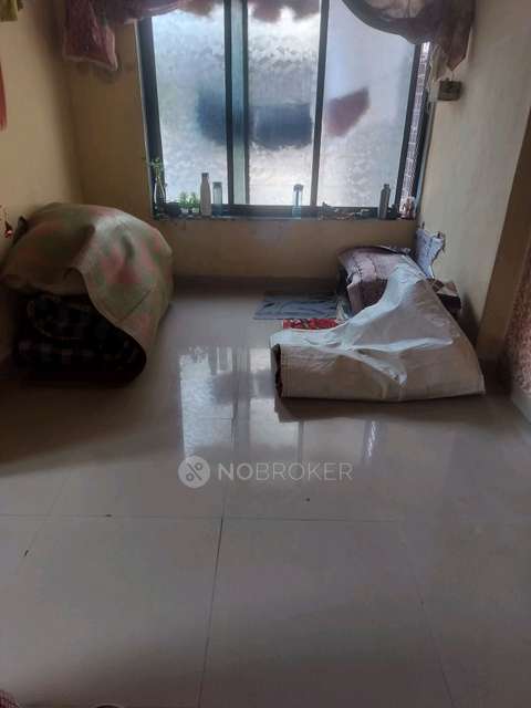Single Room for Female In 1 RK  In Swami Samartha Apartment,airoli In Airoli
