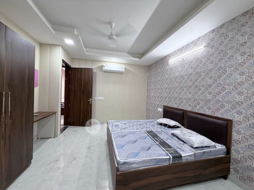1 RK House for Rent  In Sector 15